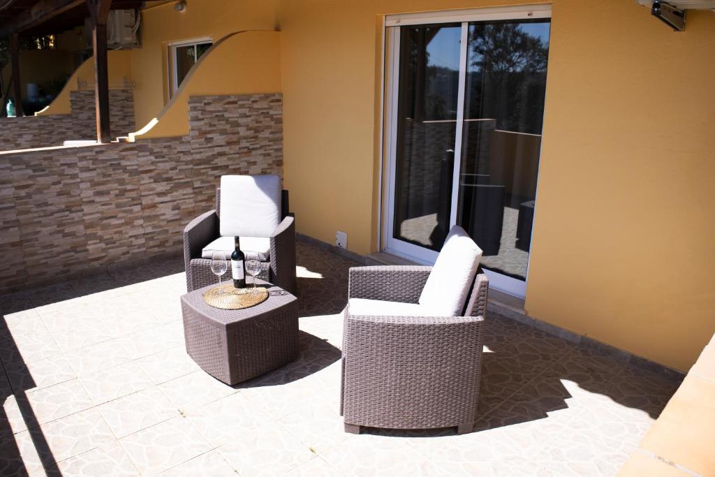 terraza hotel rural rocha